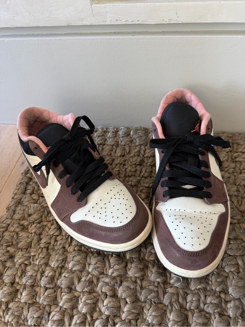 Nike Brown, White & Pink Low-Top Athletic Sneakers